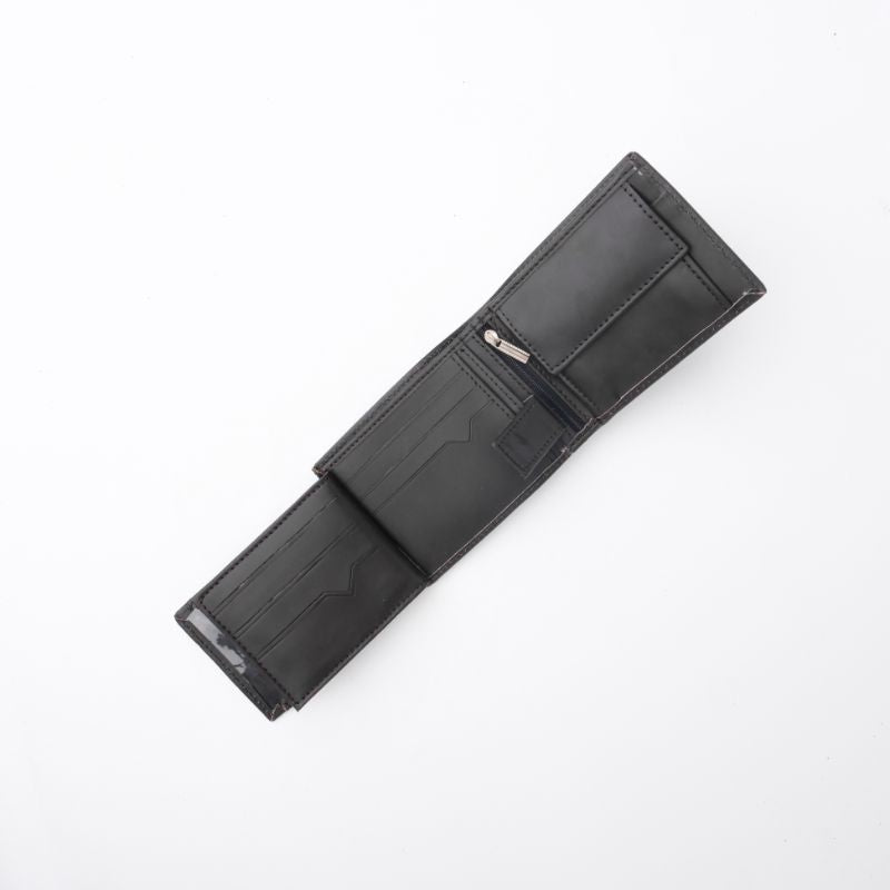 Minimalist Mens Leather Bi-Fold Wallet