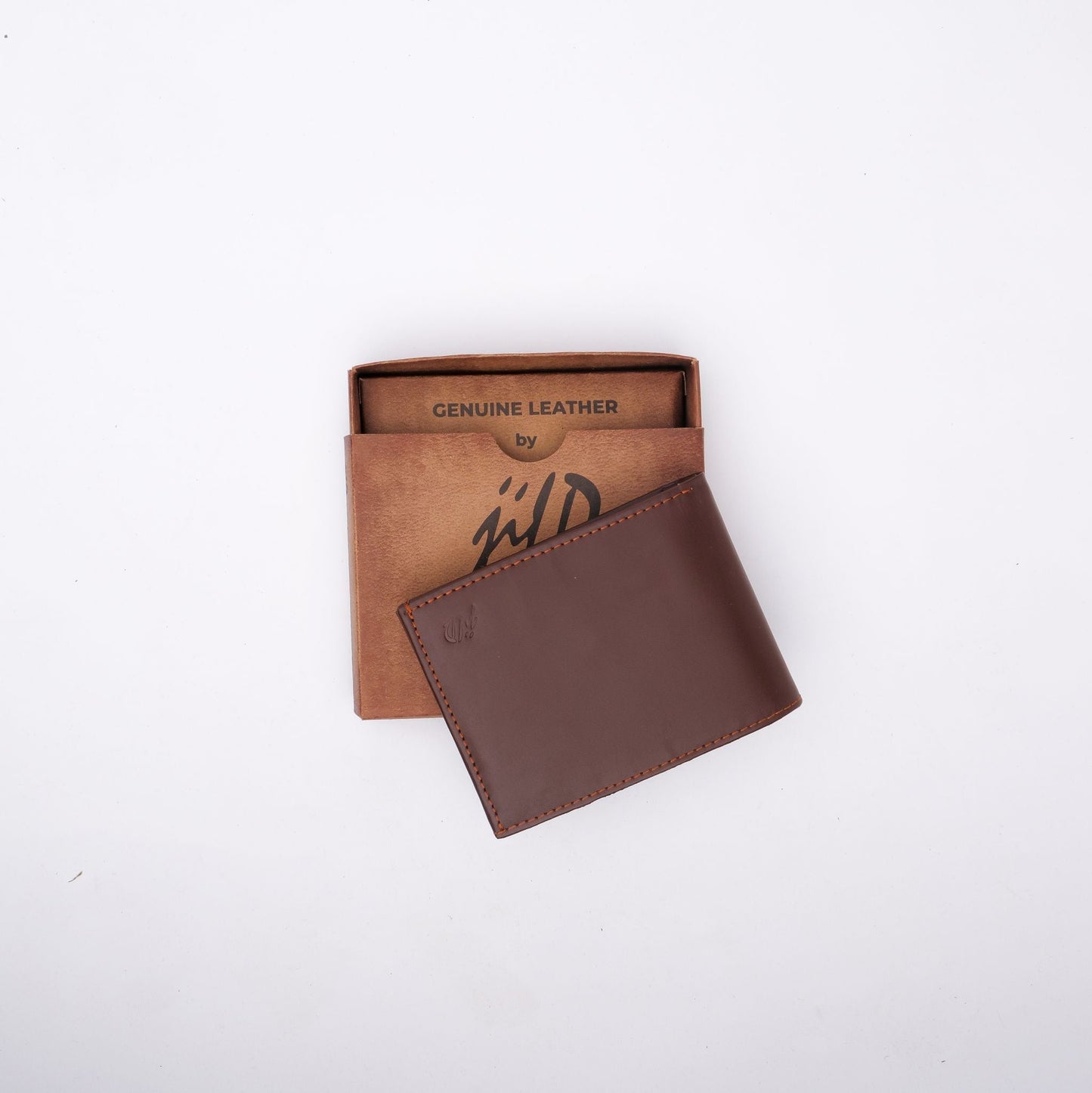 Minimalist Mens Leather Bi-Fold Wallet